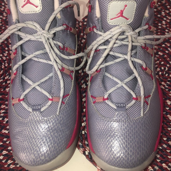 Air Jordan v w sneakers. for youth - Picture 9 of 10